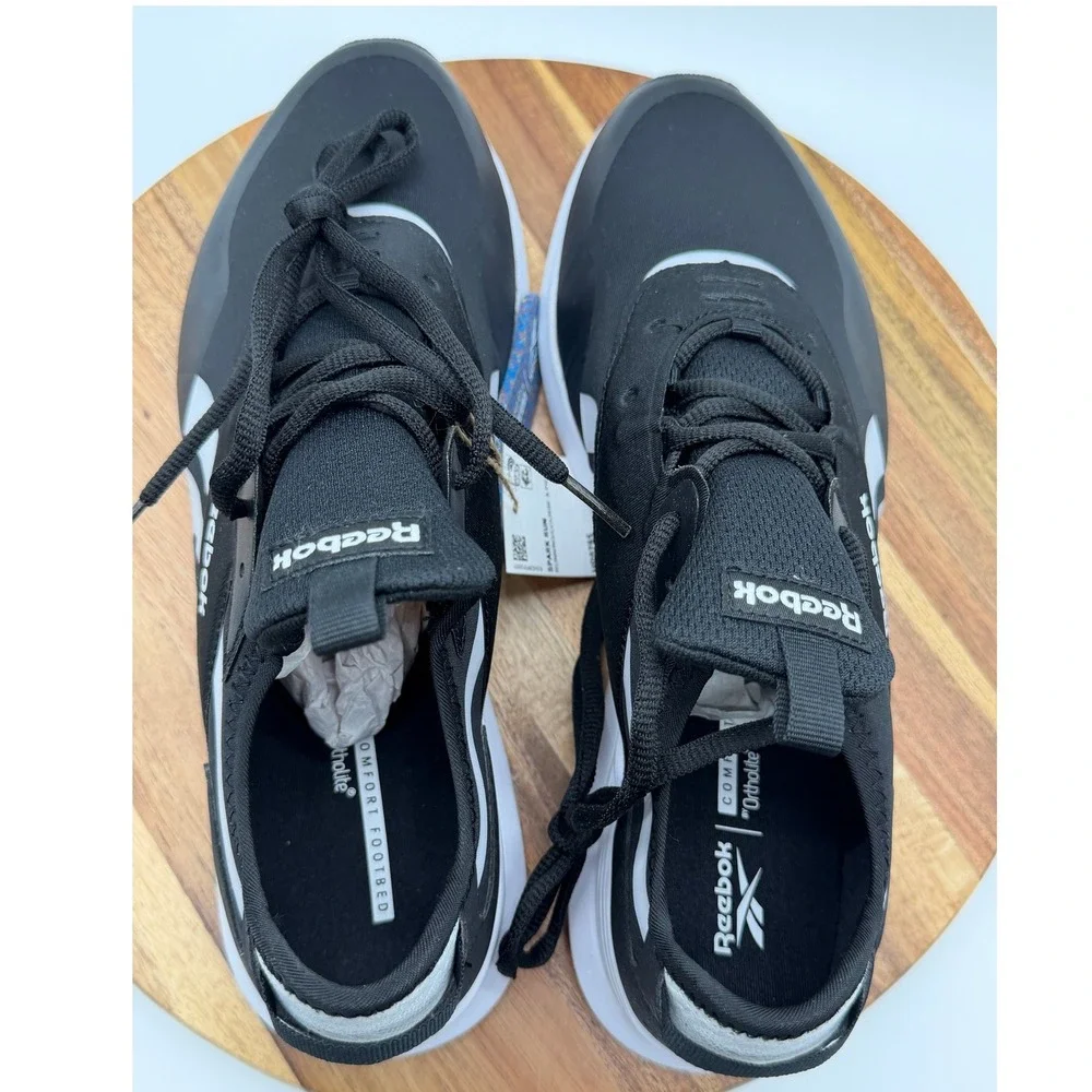 Reebok Women's Size 11 Spark RunRunning Shoes Black White Sneakers  ‎ 0402